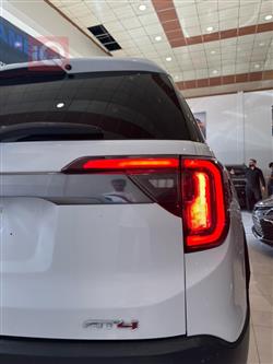 جي ام سي اكاديا